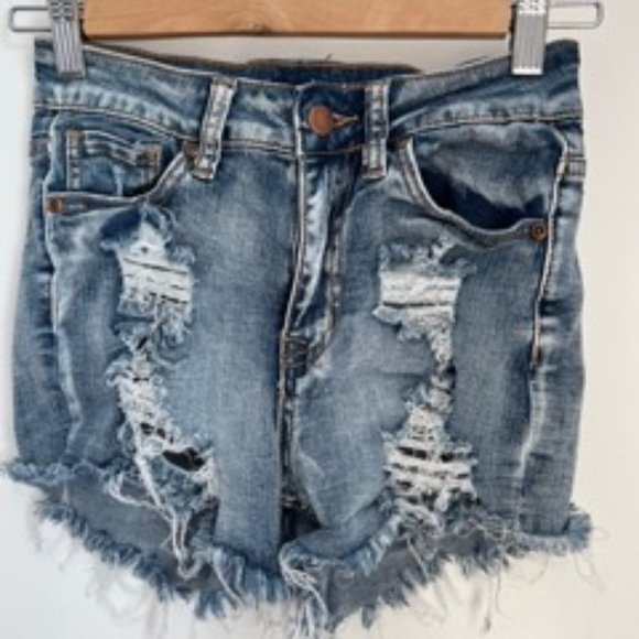 Fashion Nova | Distressed Denim Shorts | Small | Medium Blue Wash - Picture 5 of 10